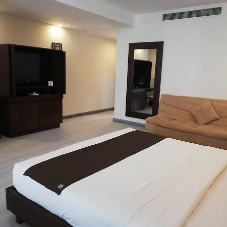 Hotel Nataya Sihanoukville Exterior foto